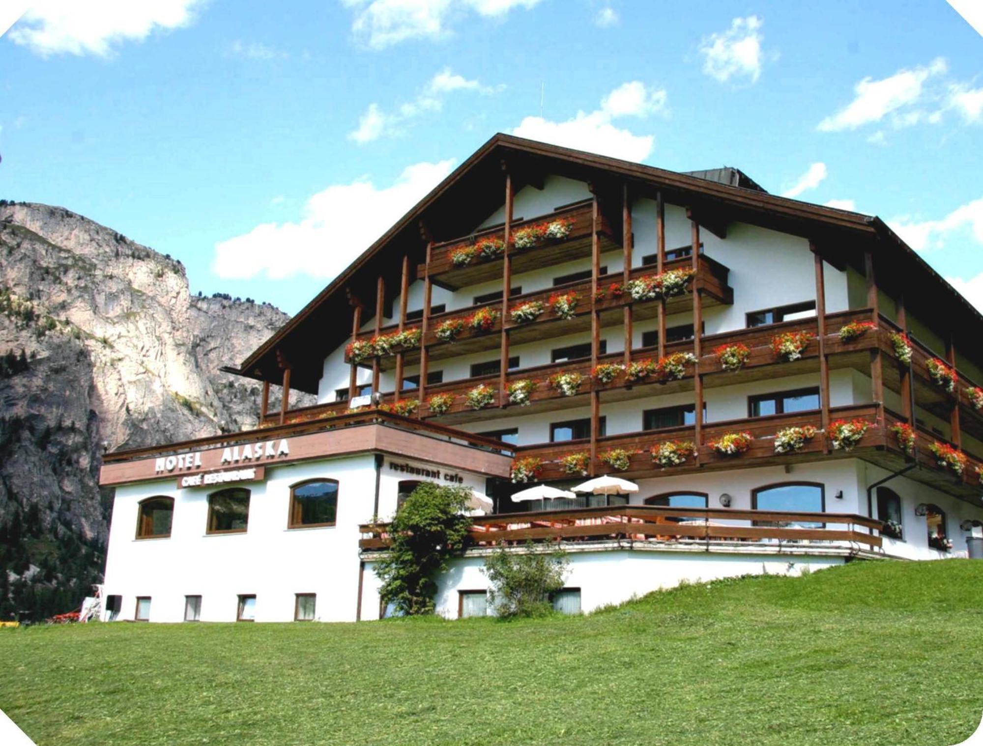 Hotel Alaska Selva di Val Gardena Luaran gambar