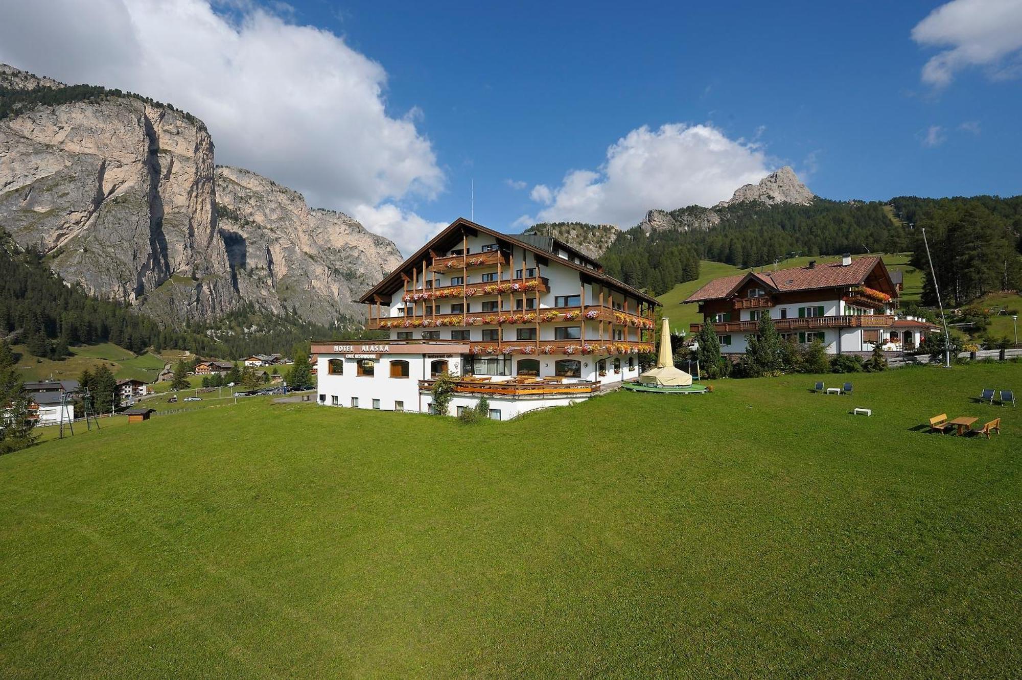 Hotel Alaska Selva di Val Gardena Luaran gambar