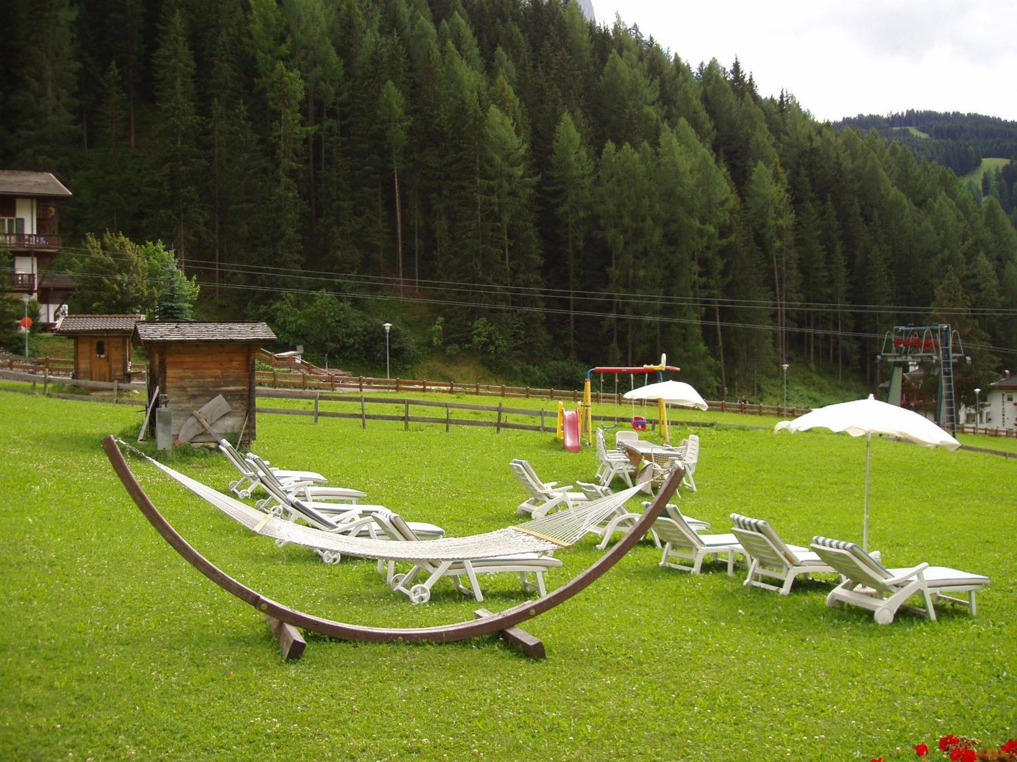 Hotel Alaska Selva di Val Gardena Luaran gambar
