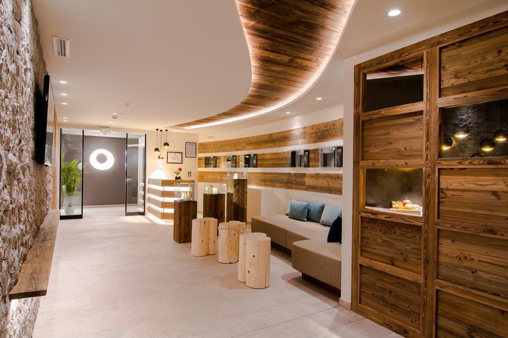 Hotel Alaska Selva di Val Gardena Luaran gambar