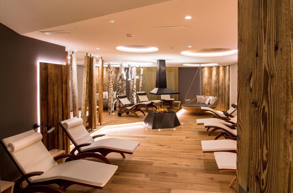 Hotel Alaska Selva di Val Gardena Luaran gambar