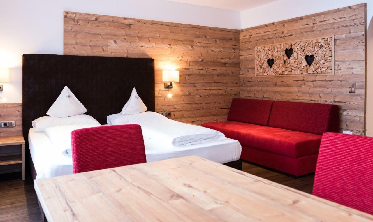 Hotel Alaska Selva di Val Gardena Luaran gambar
